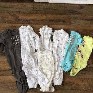 Carters Baby Newborn 0-3 month Gender Neutral Lot